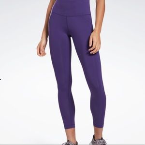 Reebok Skinny Capri High Rise Leggins